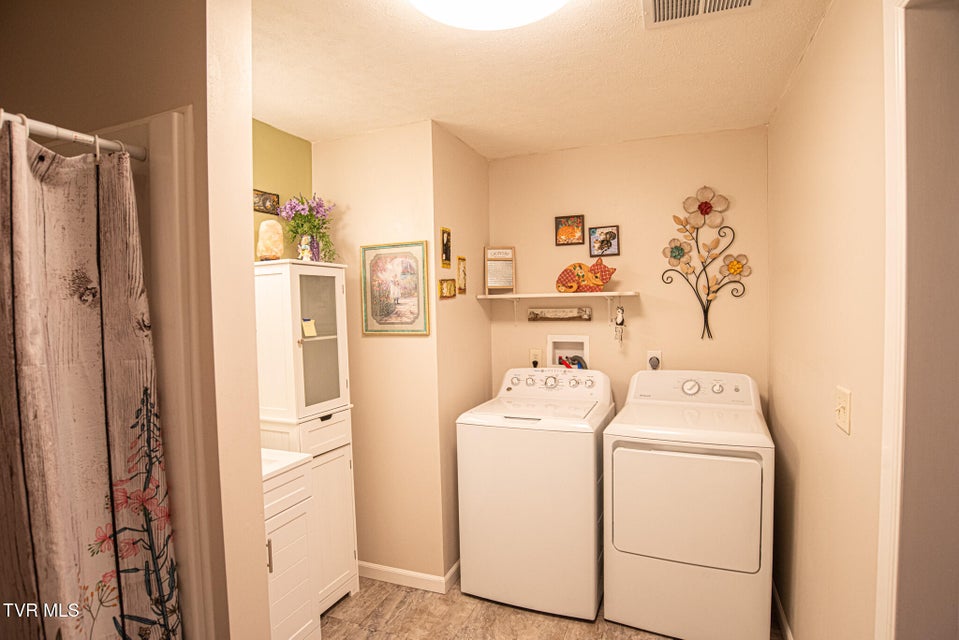 Photo #16: 41829 Wilderness Road