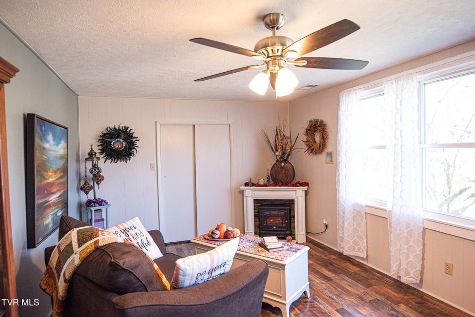 Photo #23: 41829 Wilderness Road