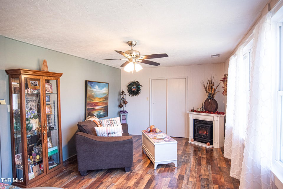 Photo #24: 41829 Wilderness Road