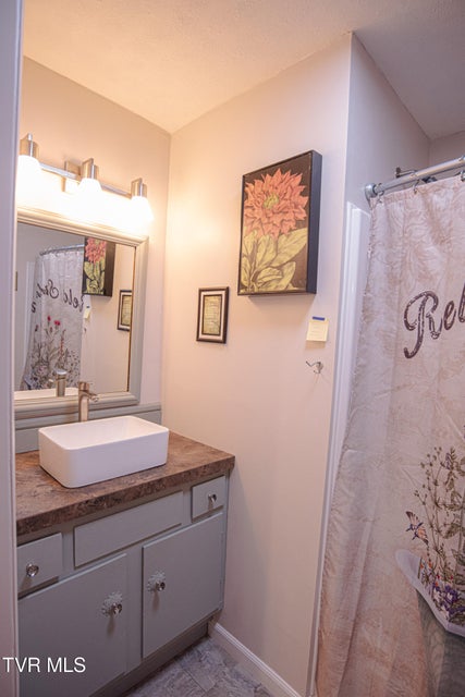 Photo #28: 41829 Wilderness Road