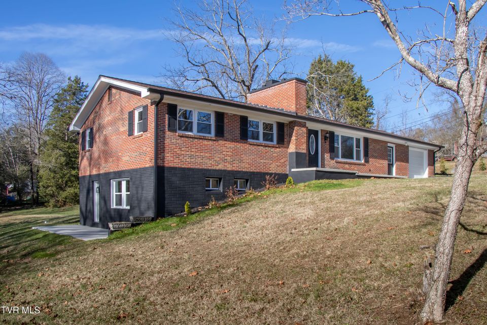 Photo #7: 334 Sinking Springs Road