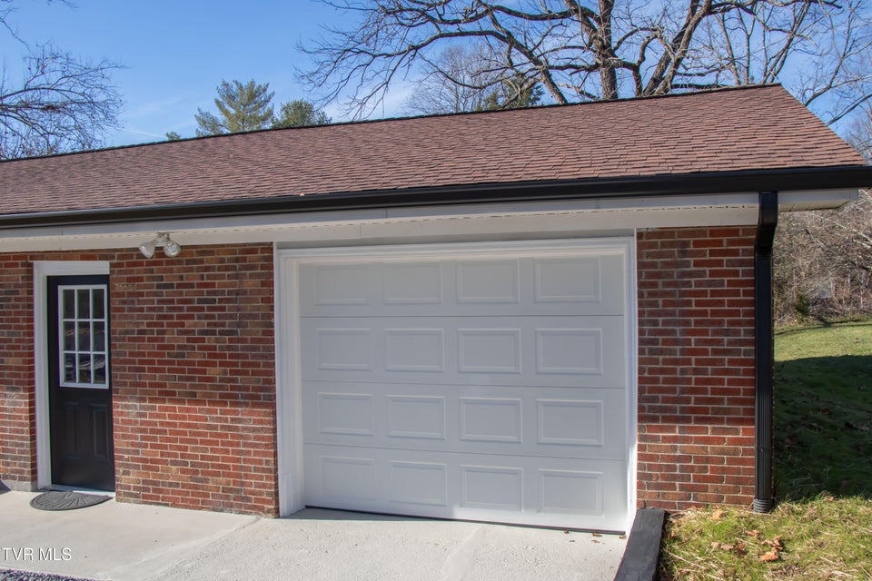 Photo #3: 334 Sinking Springs Road