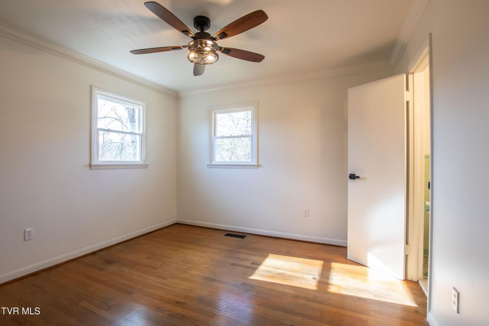 Photo #34: 334 Sinking Springs Road