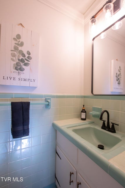 Photo #36: 334 Sinking Springs Road