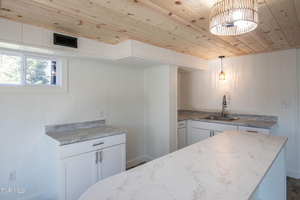 Photo #46: 334 Sinking Springs Road