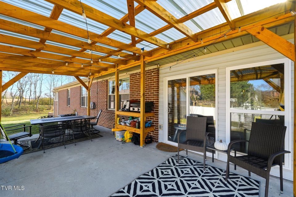 Photo #33: 3102 Lee Drive