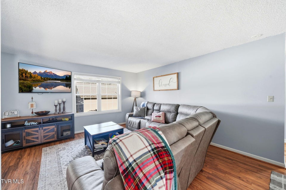 Photo #4: 3102 Lee Drive