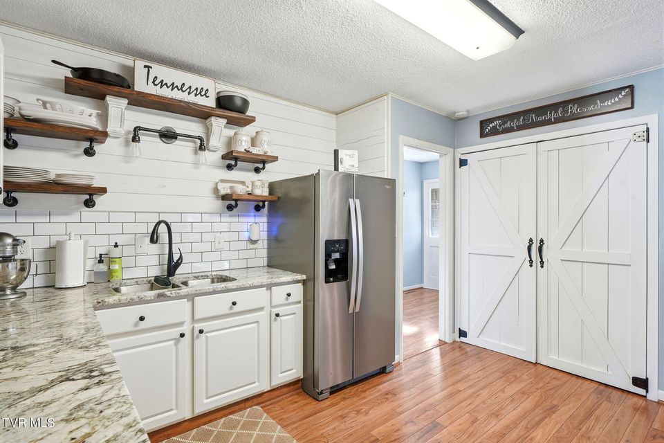 Photo #10: 3102 Lee Drive