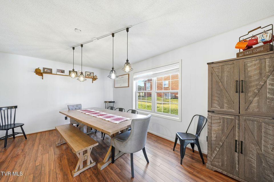 Photo #12: 3102 Lee Drive