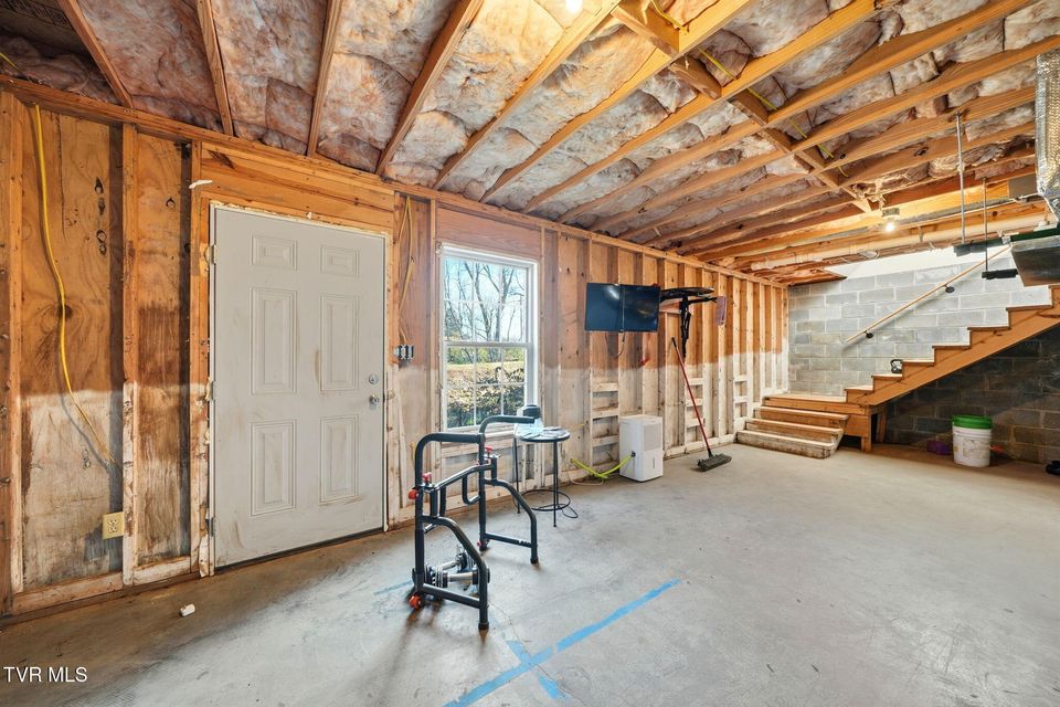 Photo #32: 3102 Lee Drive