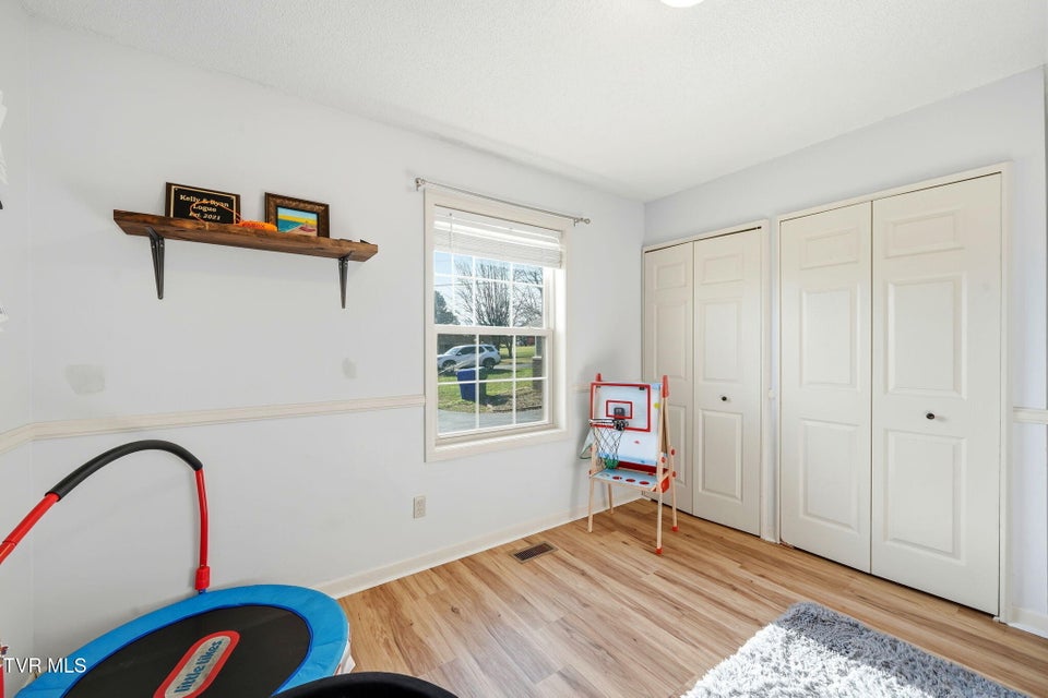 Photo #16: 3102 Lee Drive