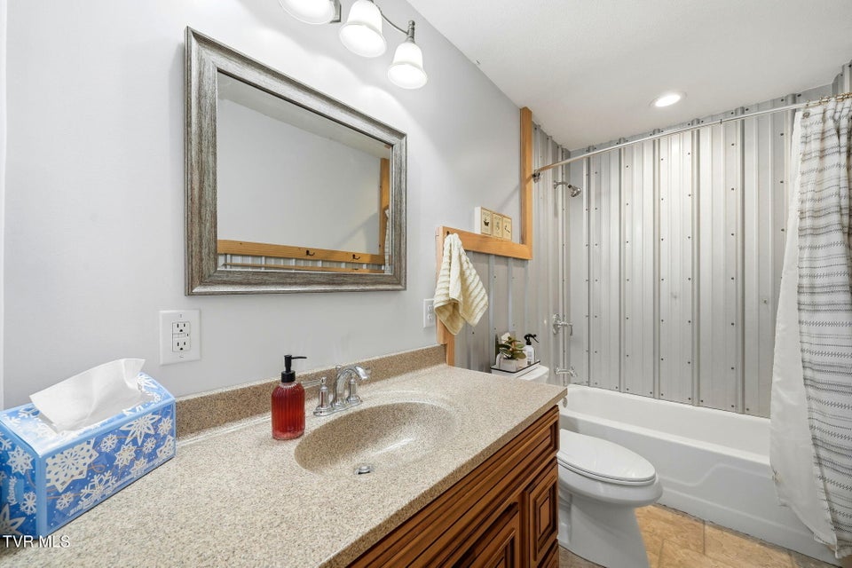 Photo #21: 3102 Lee Drive