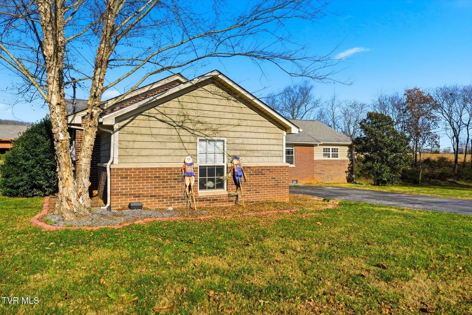 Photo #30: 3102 Lee Drive