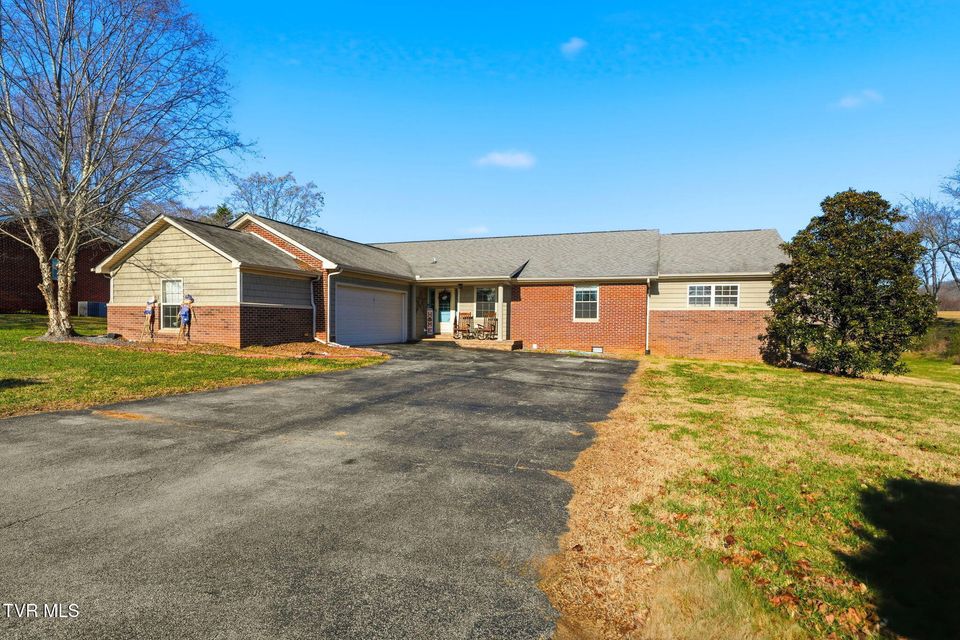 Photo #31: 3102 Lee Drive