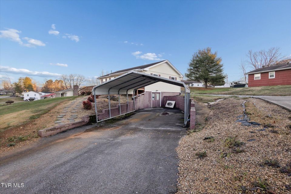 Photo #7: 35 Hermitage Street