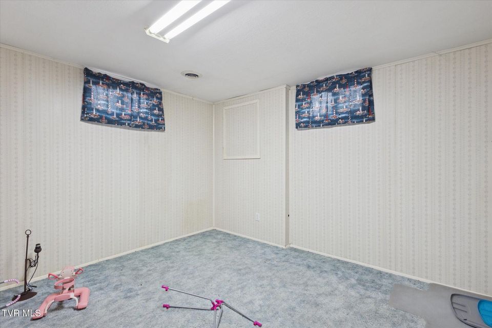 Photo #30: 35 Hermitage Street