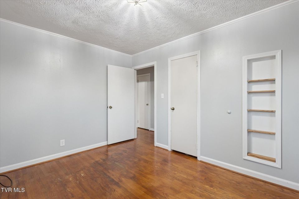 Photo #25: 35 Hermitage Street