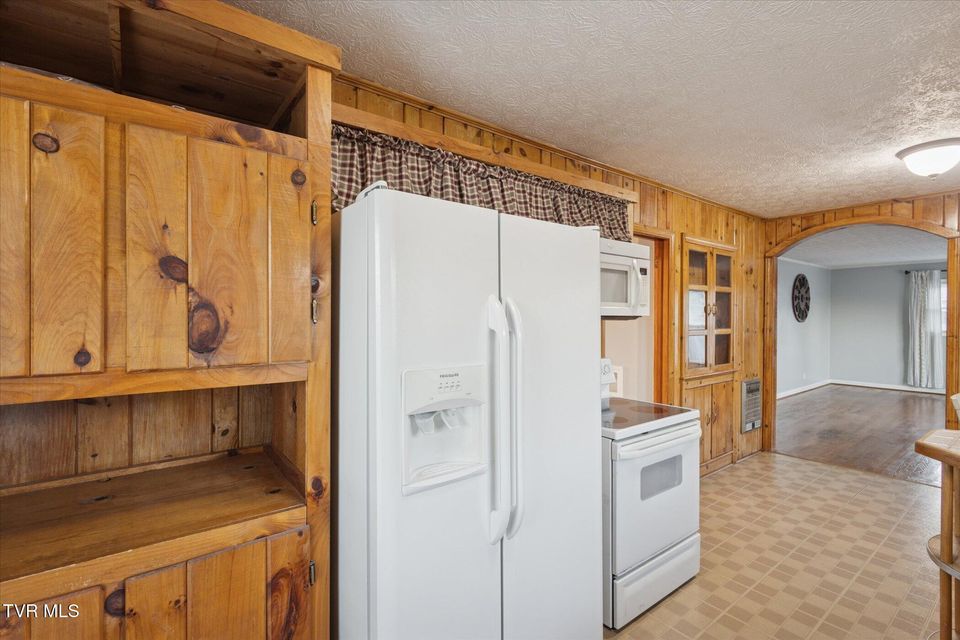 Photo #18: 35 Hermitage Street