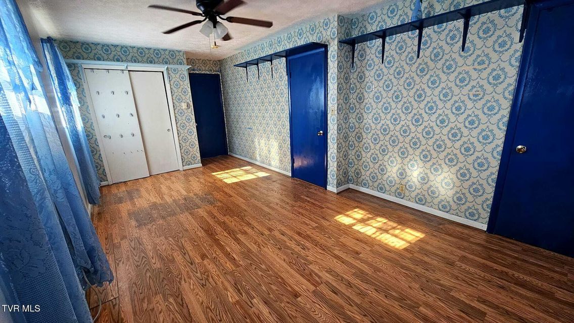 Photo #11: 121 Nolichucky Street