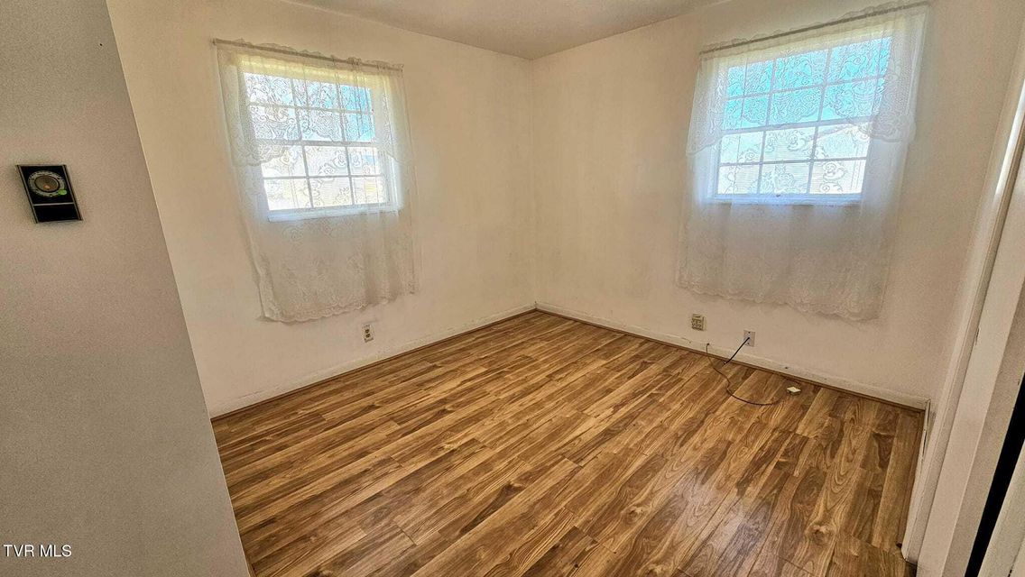 Photo #15: 121 Nolichucky Street