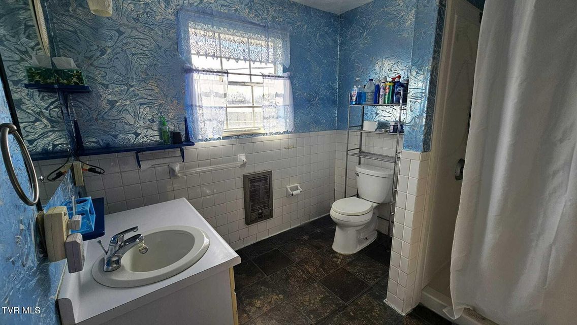 Photo #17: 121 Nolichucky Street