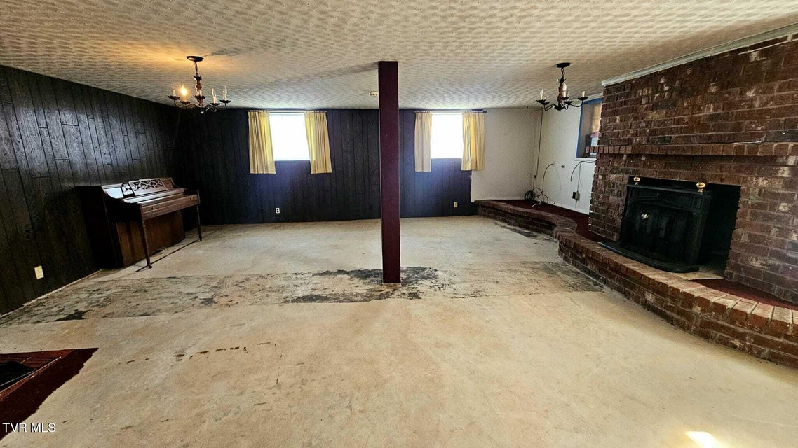 Photo #19: 121 Nolichucky Street