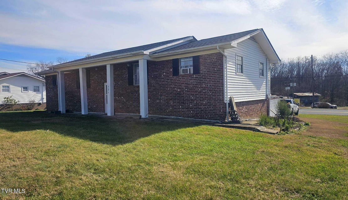 Photo #24: 121 Nolichucky Street