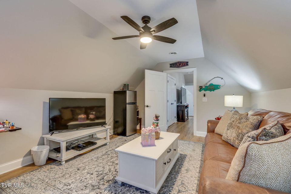 Photo #24: 226 Quiet Stroll Lane