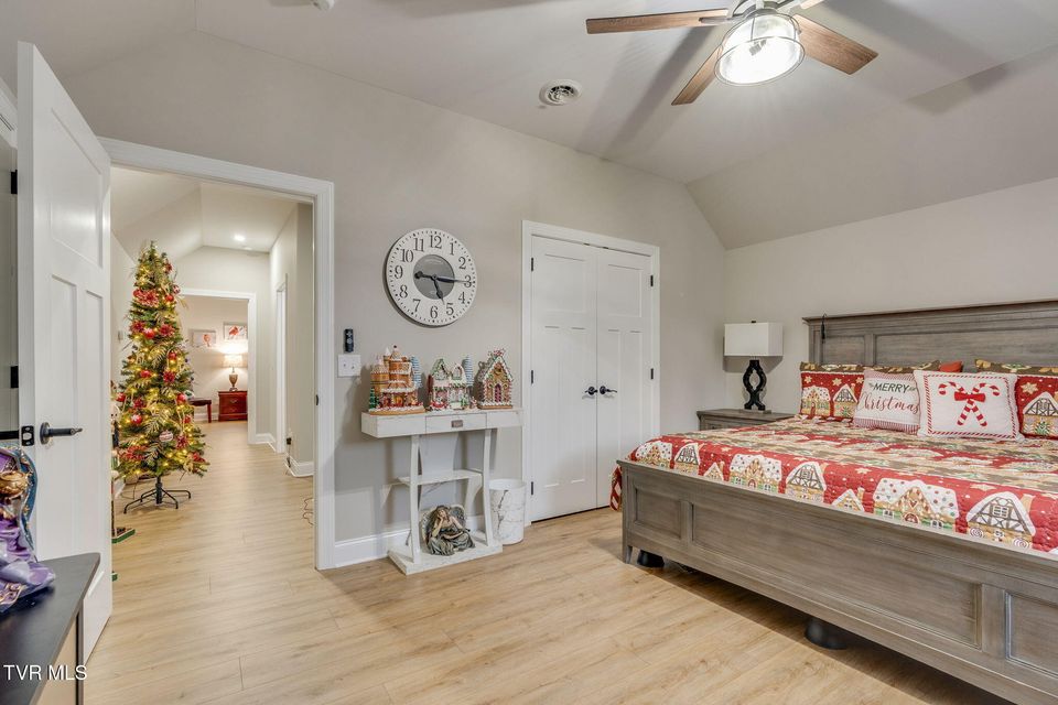 Photo #27: 226 Quiet Stroll Lane