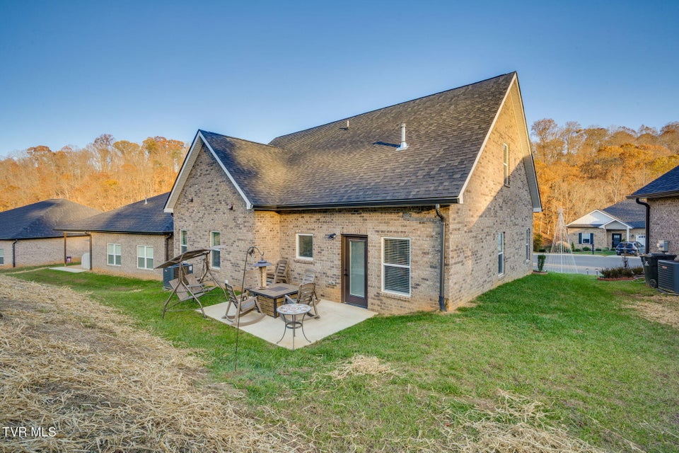 Photo #31: 226 Quiet Stroll Lane