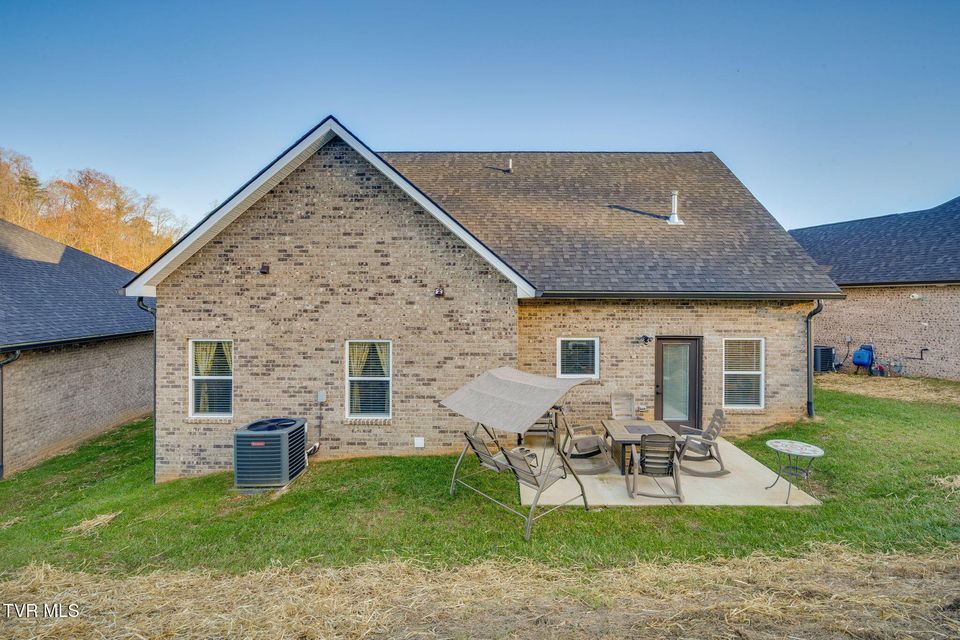 Photo #32: 226 Quiet Stroll Lane