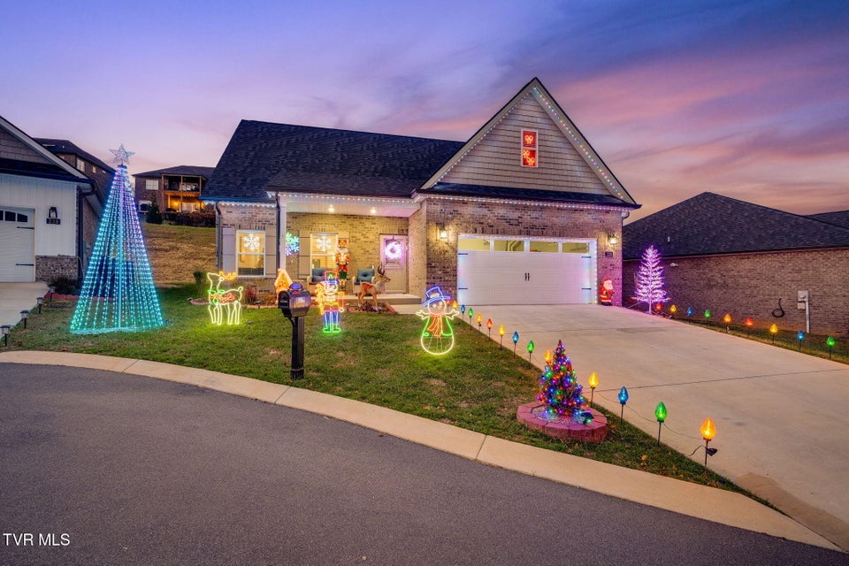 Photo #34: 226 Quiet Stroll Lane