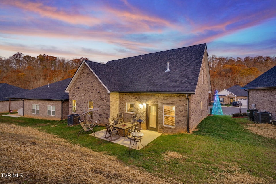 Photo #35: 226 Quiet Stroll Lane