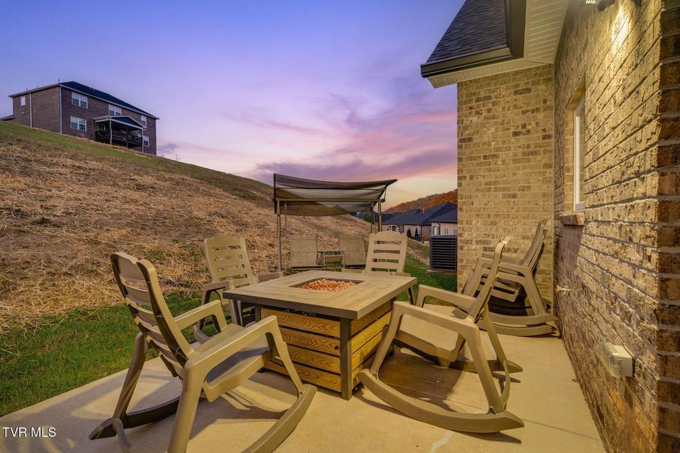 Photo #37: 226 Quiet Stroll Lane