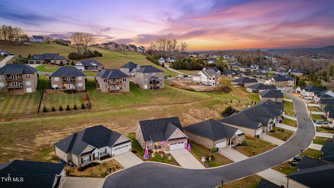 Photo #38: 226 Quiet Stroll Lane