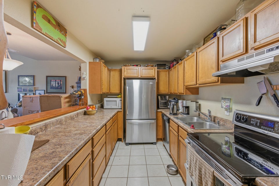 Photo #10: 780 Hamilton Road