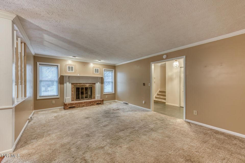 Photo #9: 2204 Nave Drive