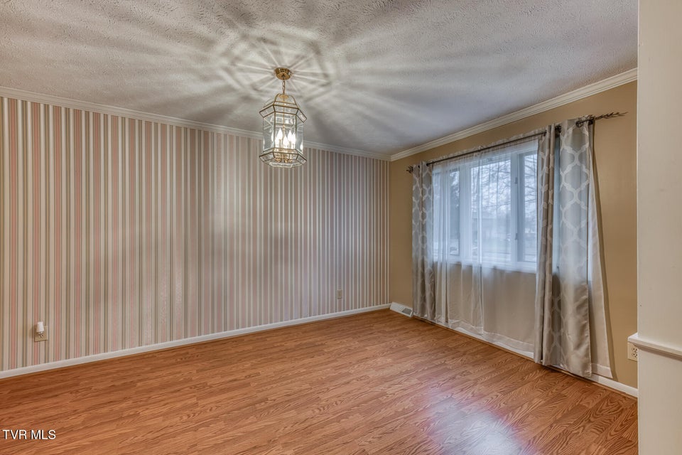 Photo #10: 2204 Nave Drive