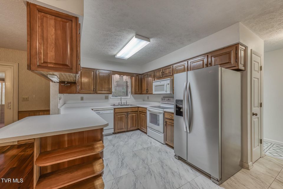 Photo #13: 2204 Nave Drive