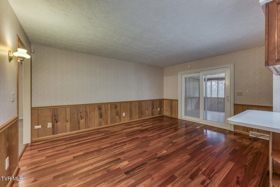 Photo #17: 2204 Nave Drive