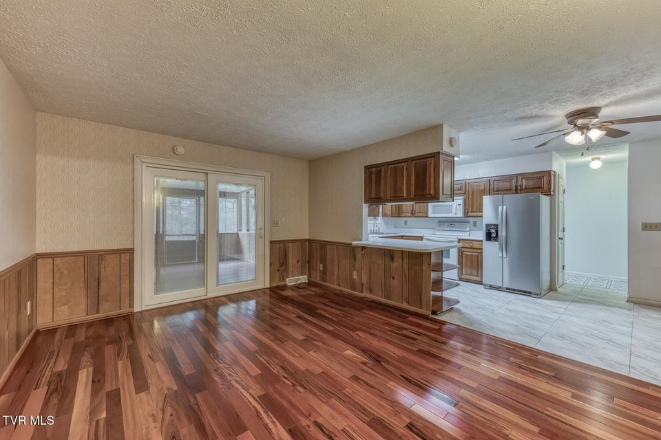 Photo #18: 2204 Nave Drive