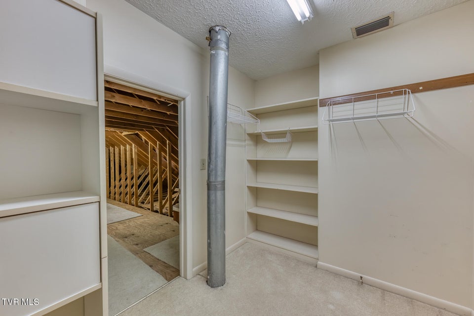 Photo #32: 2204 Nave Drive