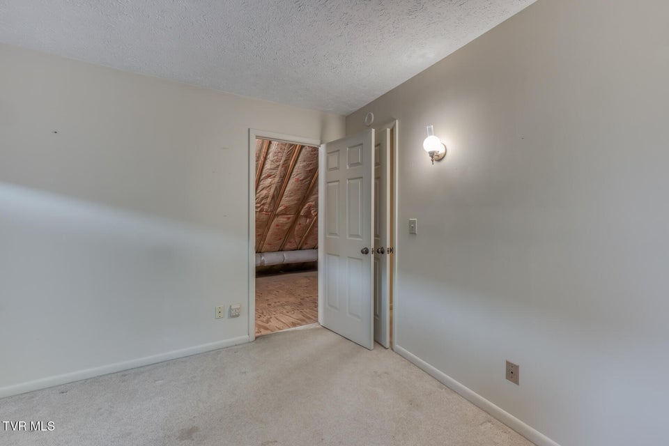 Photo #33: 2204 Nave Drive