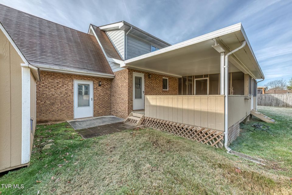 Photo #46: 2204 Nave Drive