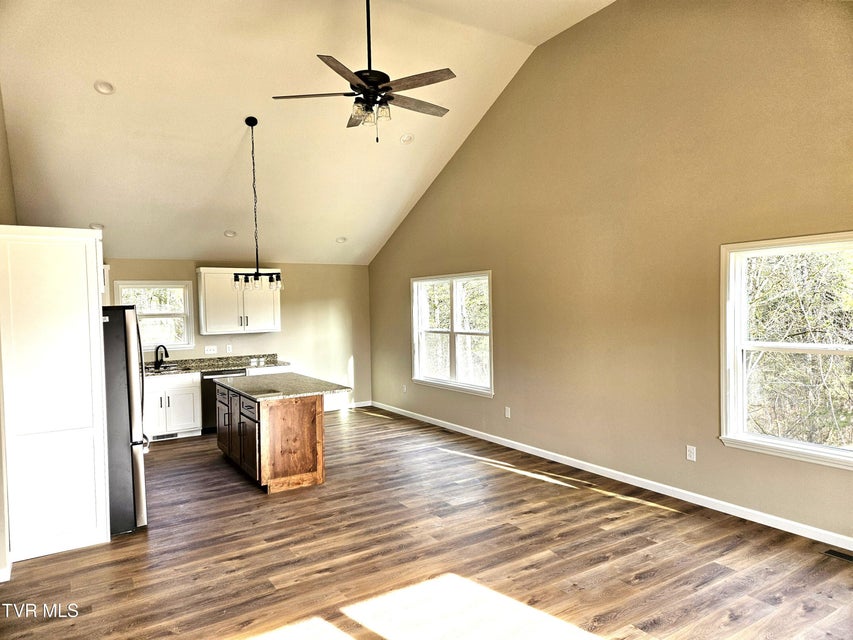 Photo #2: 140 Devils Nose Road