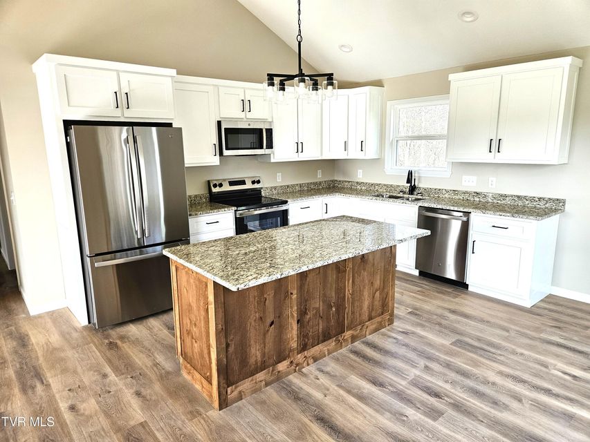 Photo #4: 140 Devils Nose Road