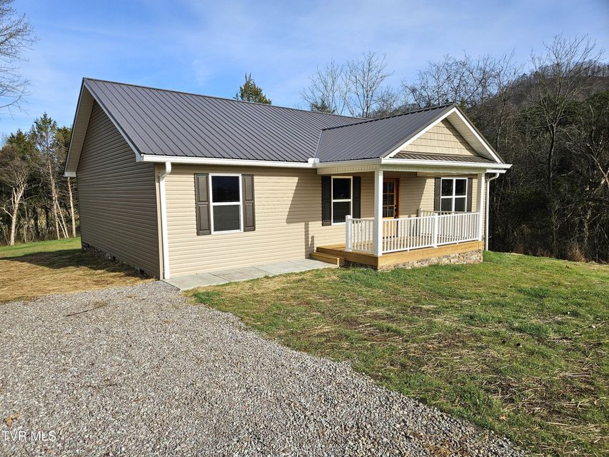 Photo #18: 140 Devils Nose Road