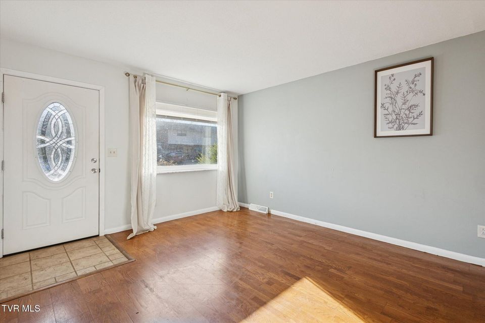 Photo #4: 114 Colt Lane