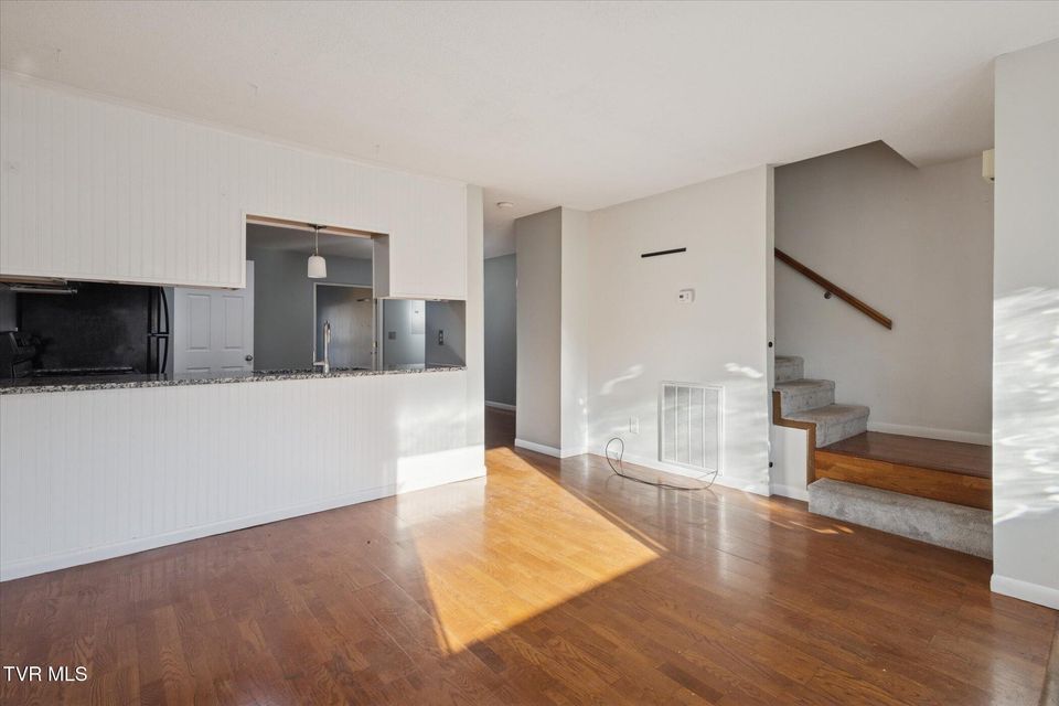 Photo #9: 114 Colt Lane