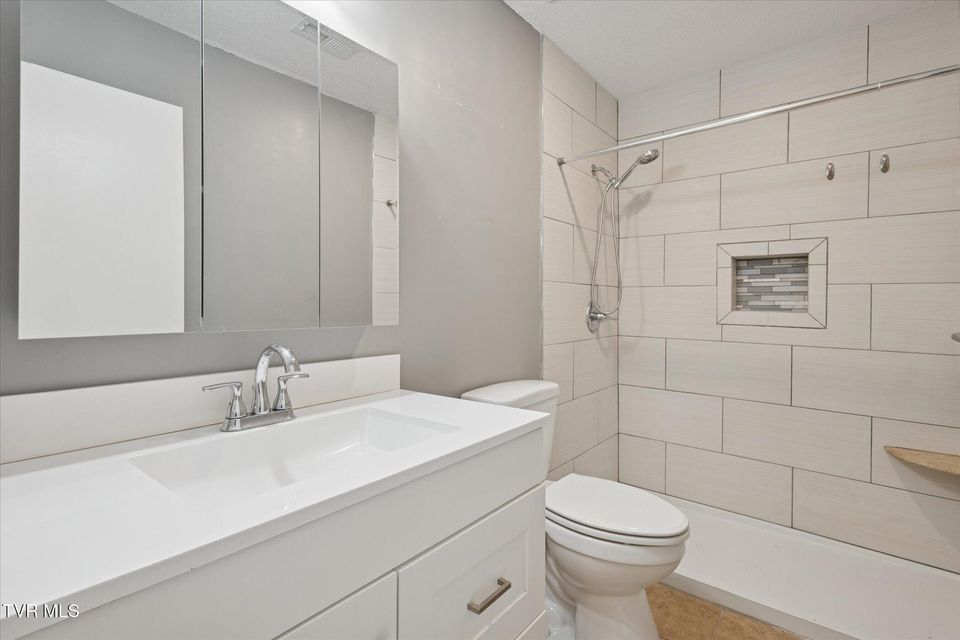 Photo #20: 114 Colt Lane